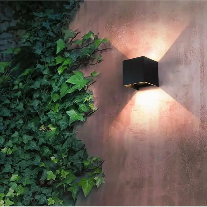 BowLift | Adjustable Wall Light