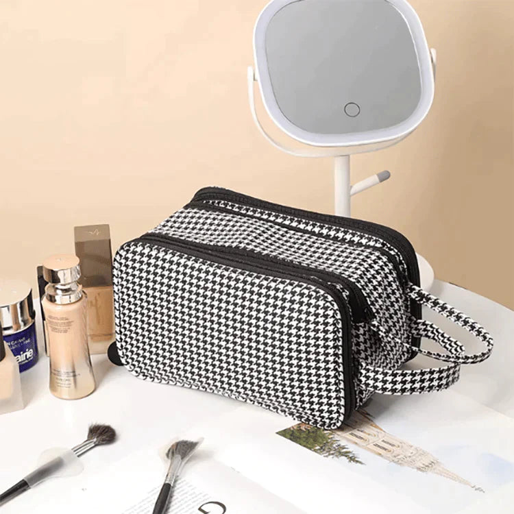 Portable cosmetics bag with large capacity | Bowlift