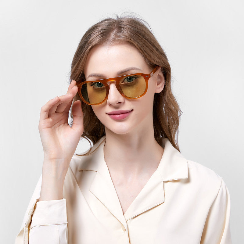 Ladies classic sunglasses with square frame and polarized lenses Bowlift
