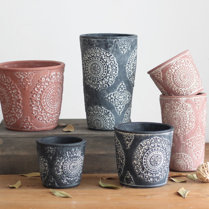 Elegant flower vase made of ceramic Bowlift