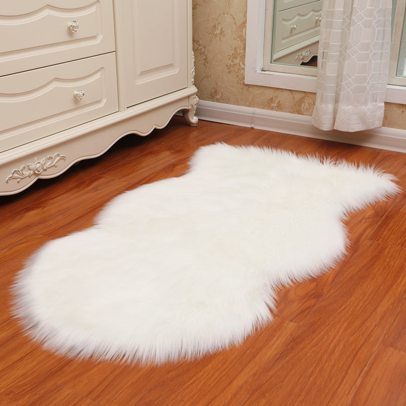 BowLift | Irregular Shape Solid Color Rug Multi Colors Soothing Indoor Rug Polyester Non-Slip Back Machine Washable Rug for Room