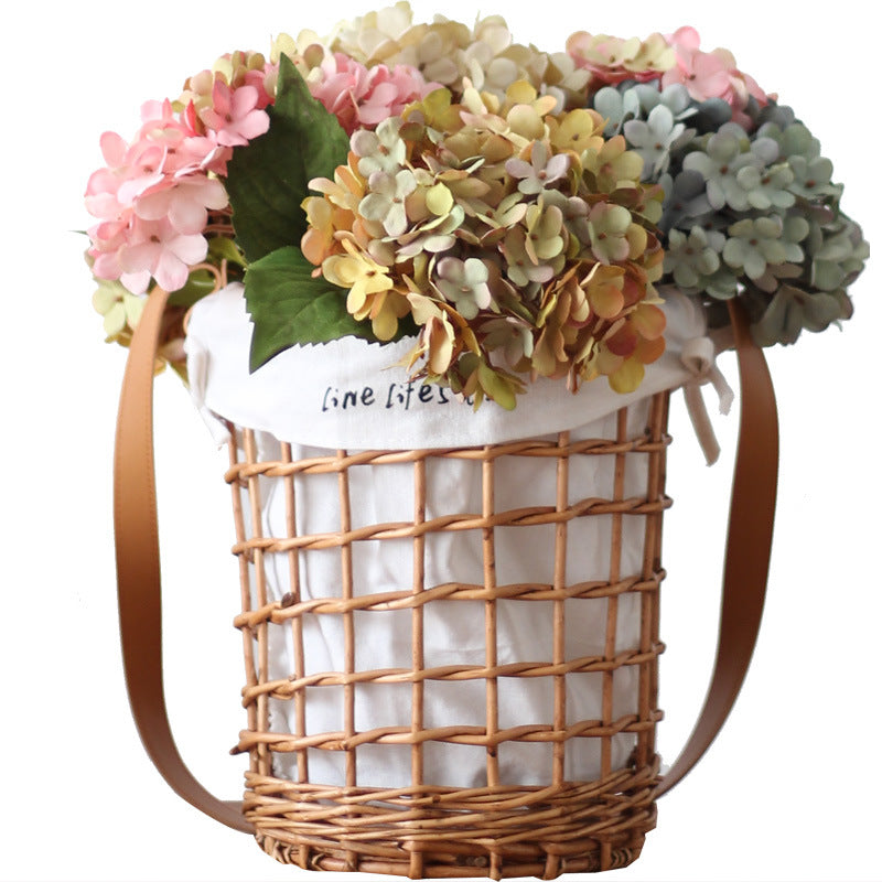 Practical basket with carrying strap Bowlift