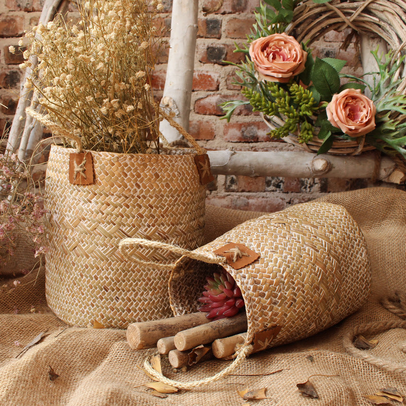Handcrafted storage basket with natural design Bowlift