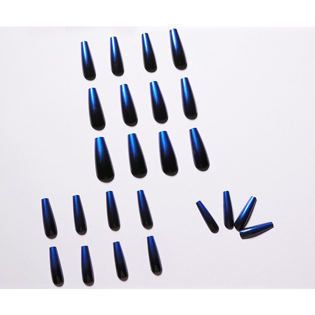 Elegant artificial nails with gradient Bowlift