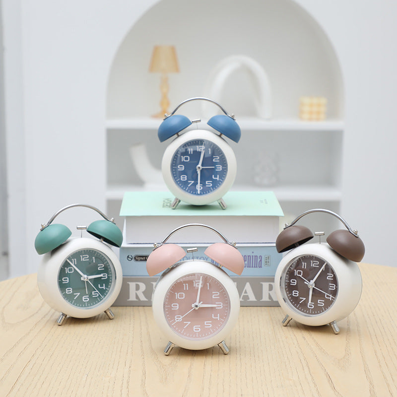 Retro Alarm Clock with Classic Design Bowlift