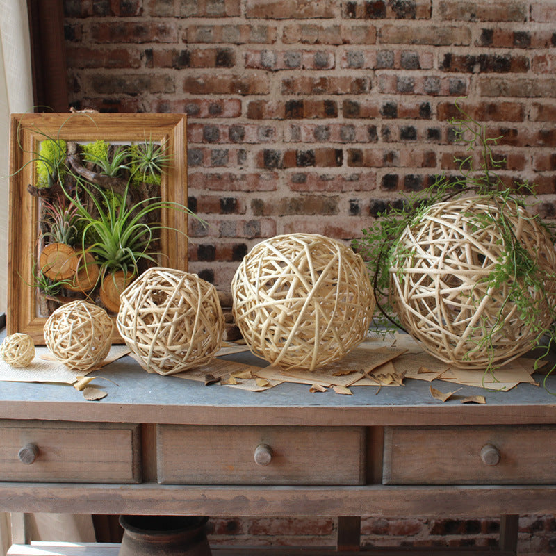 Decorative natural basket Bowlift