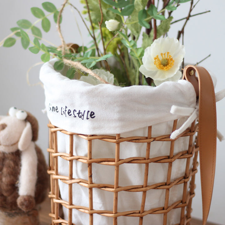 Practical basket with carrying strap Bowlift