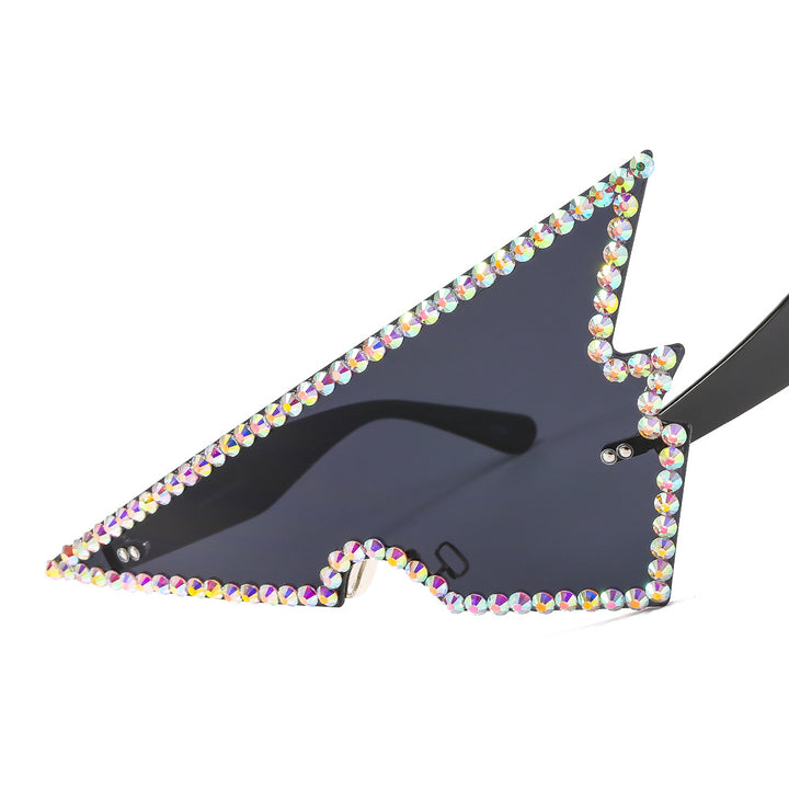 Women extravagantly shaped sunglasses Bowlift