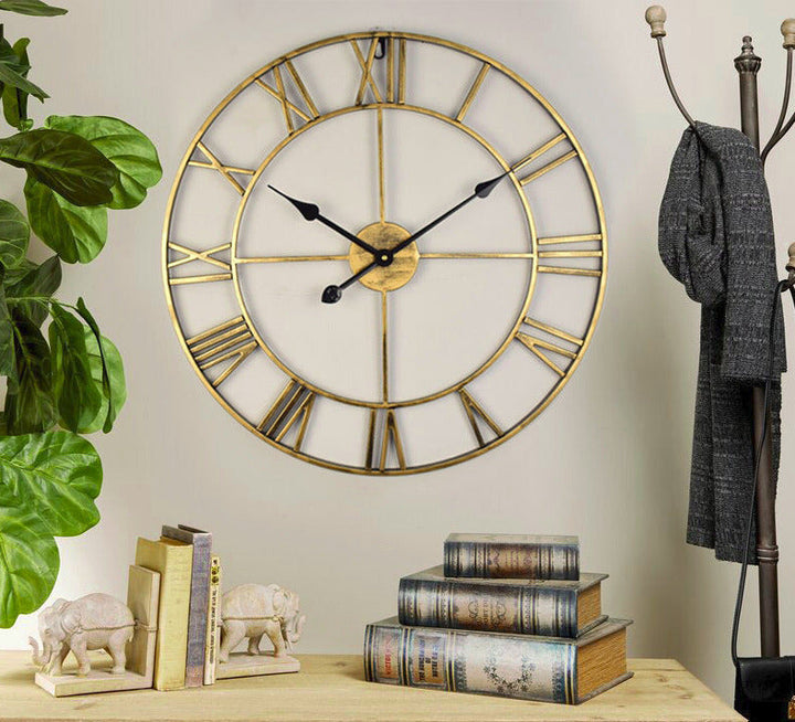 BowLift | Large Retro Wall Clock made of Iron - Timeless Elegance