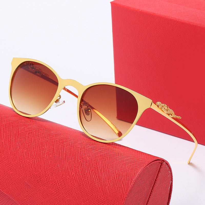 Women's corrective glasses with exclusive cat-eye frame and luxurious accents Bowlift