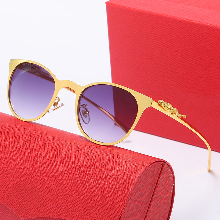 Women's corrective glasses with exclusive cat-eye frame and luxurious accents Bowlift