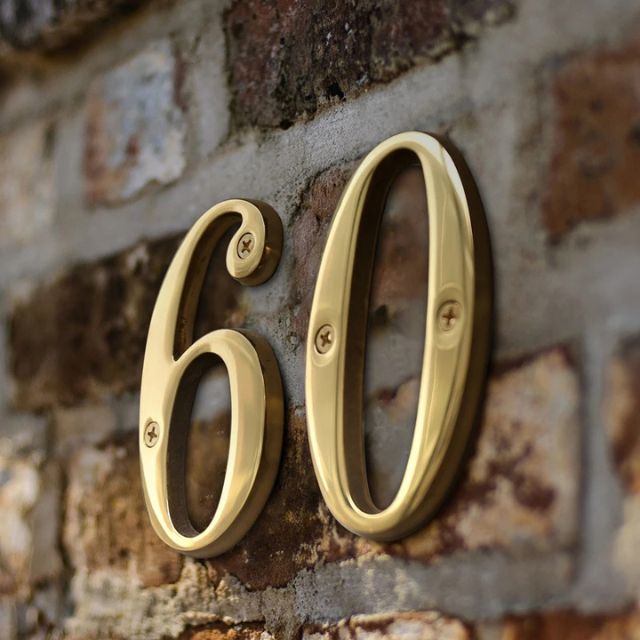 BowLift | Traditional house numbers made of solid brass