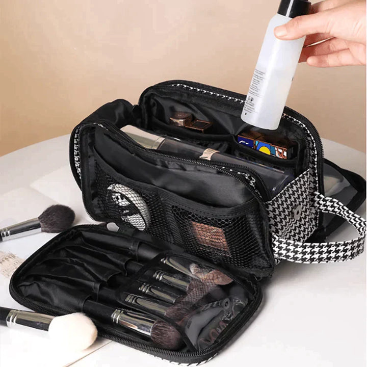 Portable cosmetics bag with large capacity | Bowlift