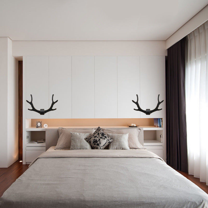 BowLift | Metallic Antler Wall Lamp Artistic LED Wall-Mounted Lighting Unit for Bedroom