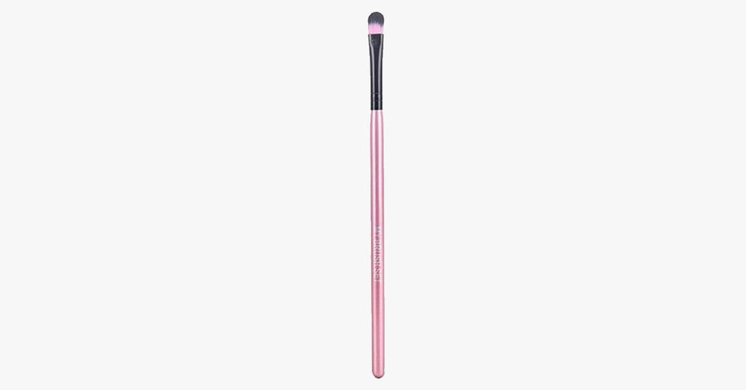 BowLift | Medium Eyeshadow Brush - Fits Your Personality and Style