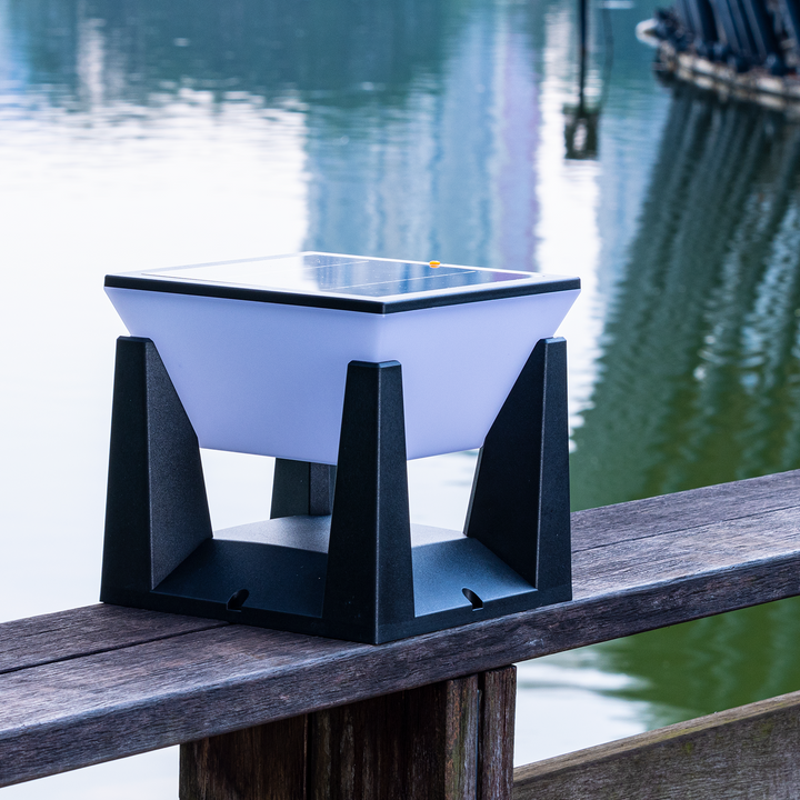 BowLift | SolarPath Outdoor Light