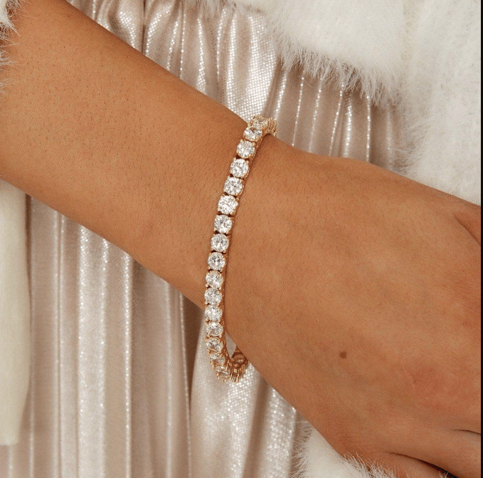 BowLift | DazzleCharm Timeless Sparkle Style
