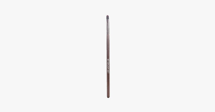 BowLift | Eyebrow Brush – Achieve a sharp eyeliner every time for a dramatic look!