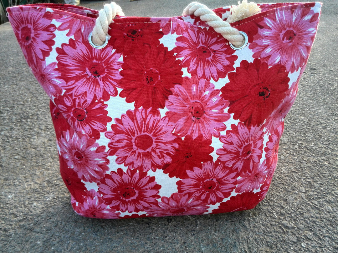 Beach bag with floral motifs and sturdy rope handles Bowlift