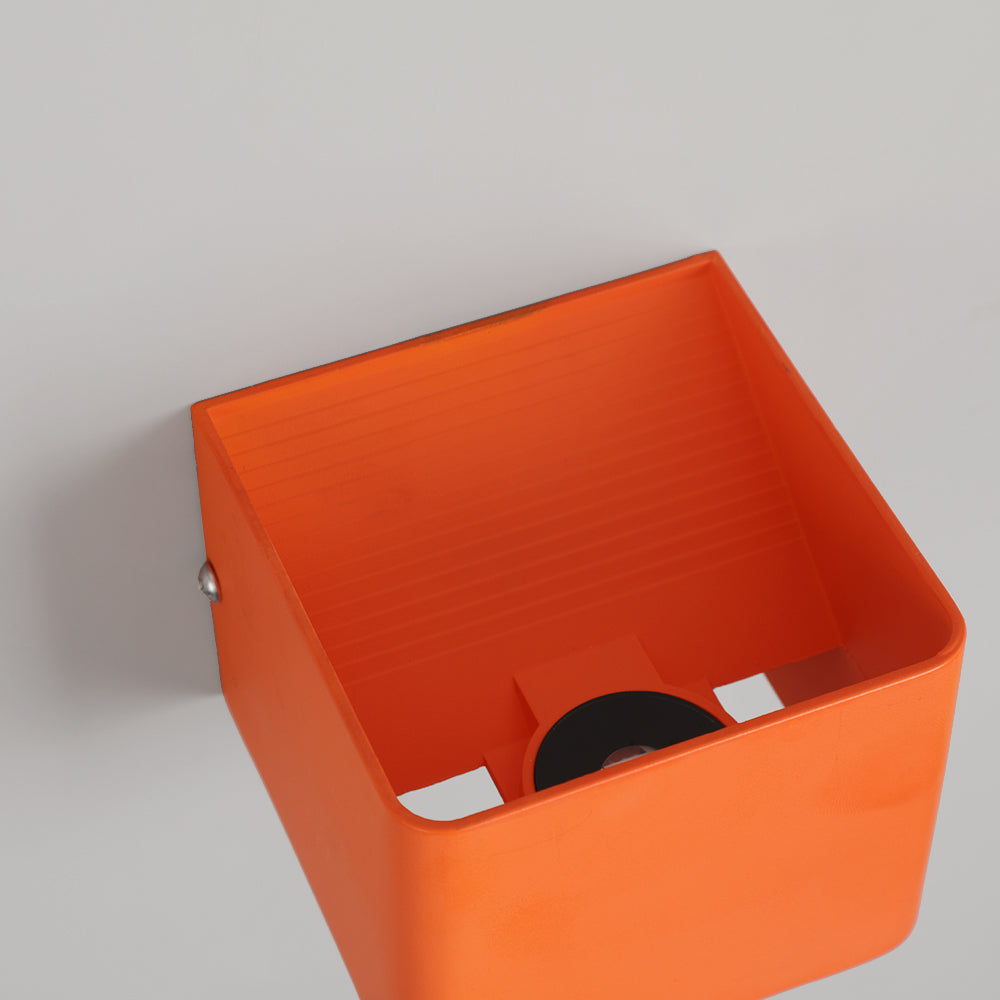 BowLift | Modern square wall light