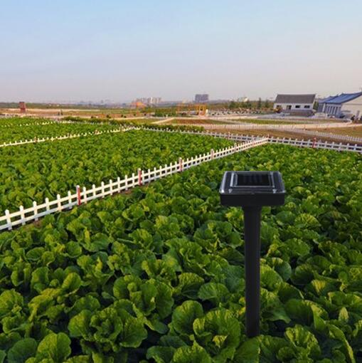 BowLift | Solar-powered snake and pest deterrent – Ultrasonic device for the garden