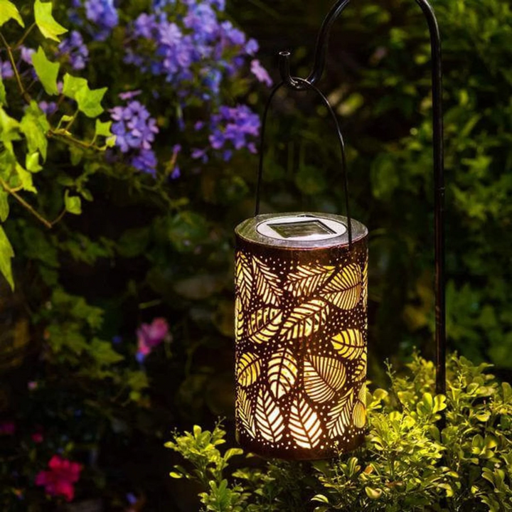 BowLift | Solar Outdoor Lamp with Leaf Pattern