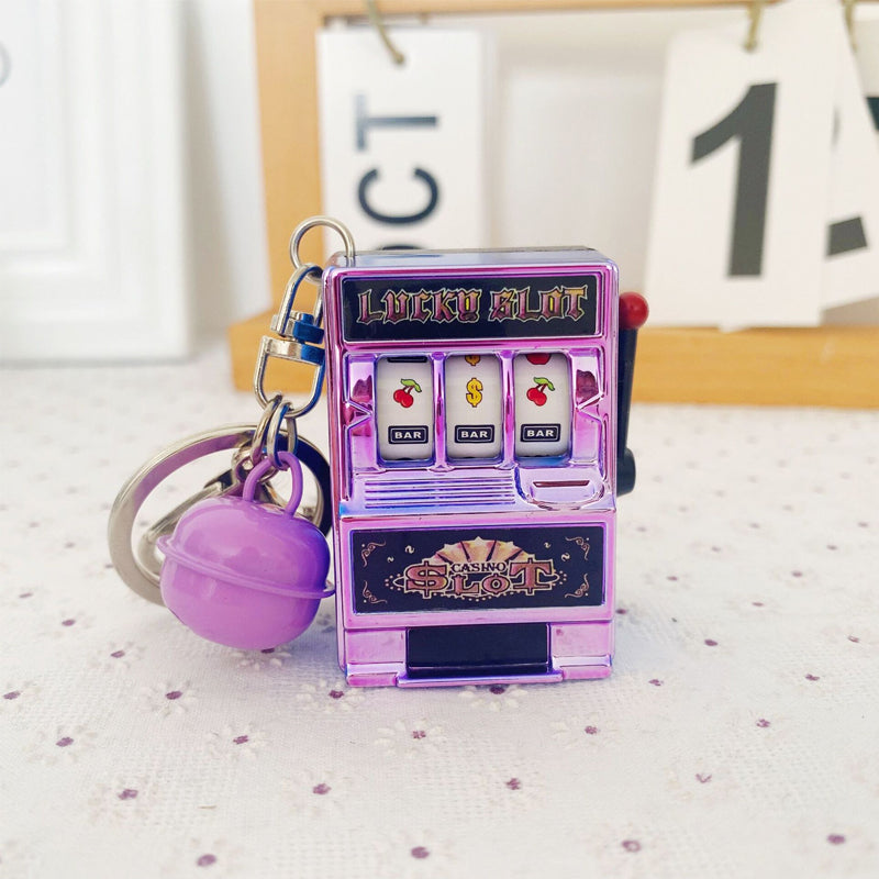 BowLift | Keychain designed as a slot machine