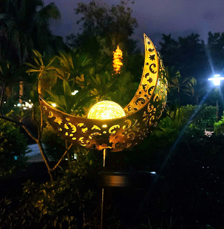 BowLift | Solar Garden Light made of Metal – Waterproof LED Design in Moon, Flame, Sun or Star Shape