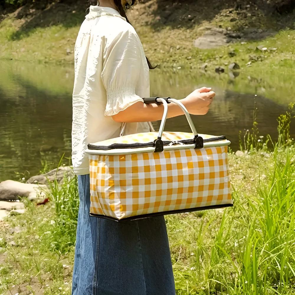 BowLift | Foldable Checkered Picnic Basket