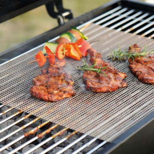 BowLift | FlameMat Mess-Free Grilling