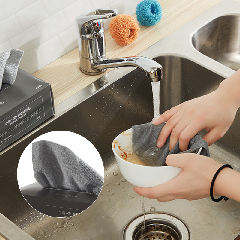 BowLift | Expandable absorbent microfiber cloths