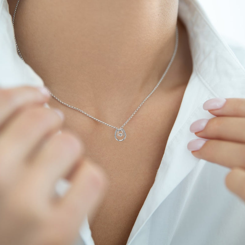 BowLift | Horseshoe Necklace