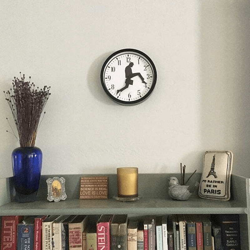 BowLift | Ministry of Stupid Walks Clock