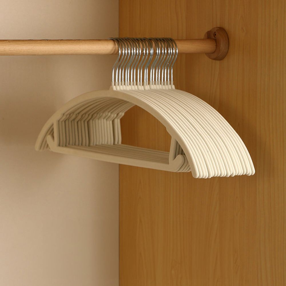 BowLift | Non-Slip Curve Hangers | Set of 10