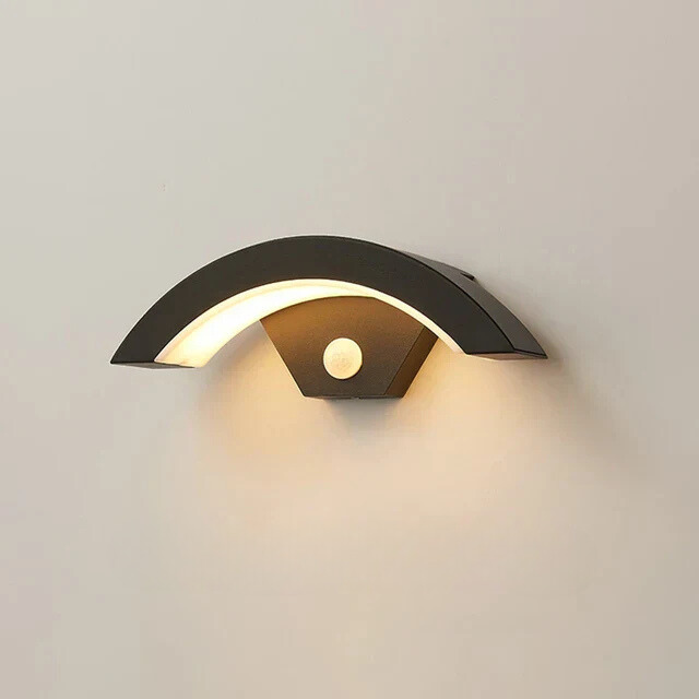 GardeLumiere Outdoor Lighting – Smart Outdoor Lighting with Motion Sensor | Bowlift