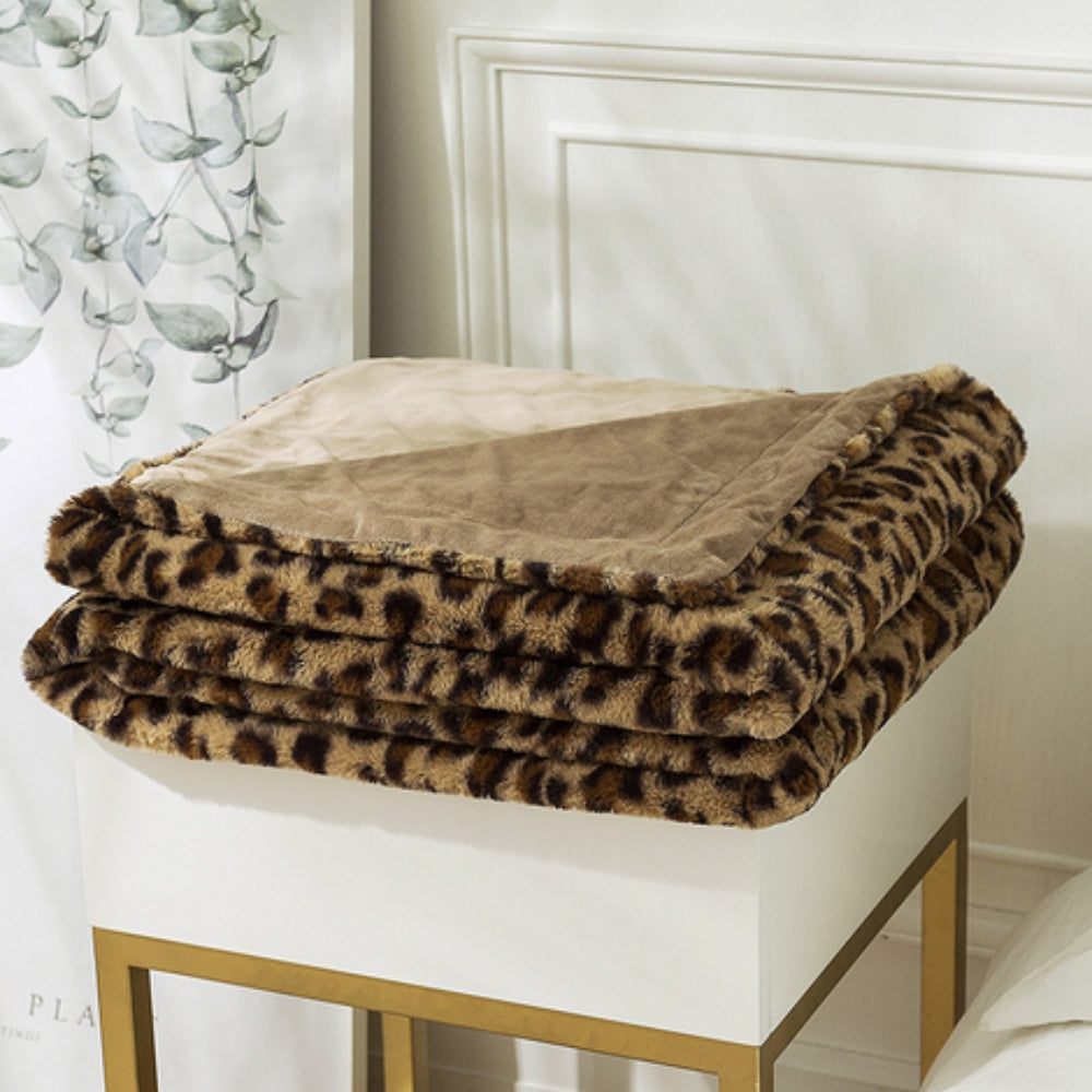 BowLift | Wild Elegance Leopard Print Blanket