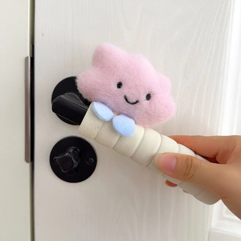 BowLift | Anti Bump Happy Cloud Door Handle Cover