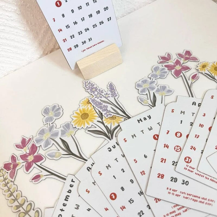 BowLift | 2024 Desk Calendar with Wooden Frame