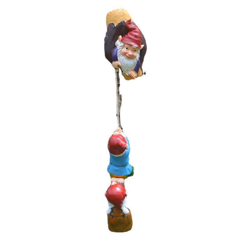 BowLift | Gnome Climbing Ornament