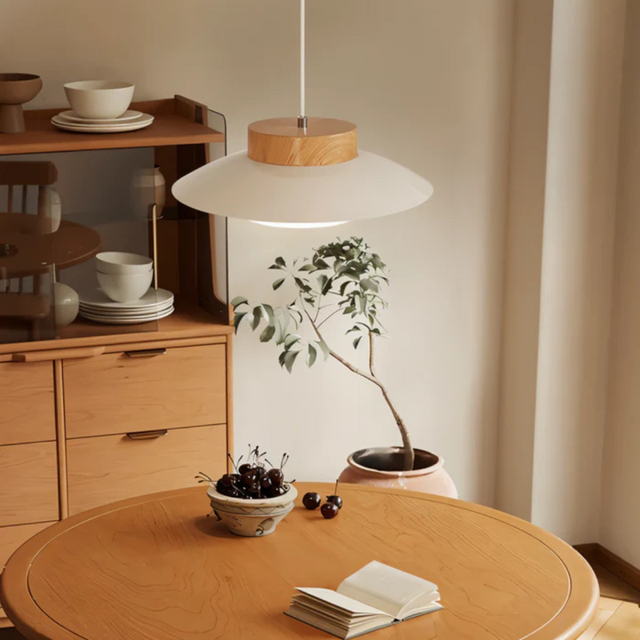 BowLift | Scandinavian Design Pendant Lamp for the Dining Table in Cream