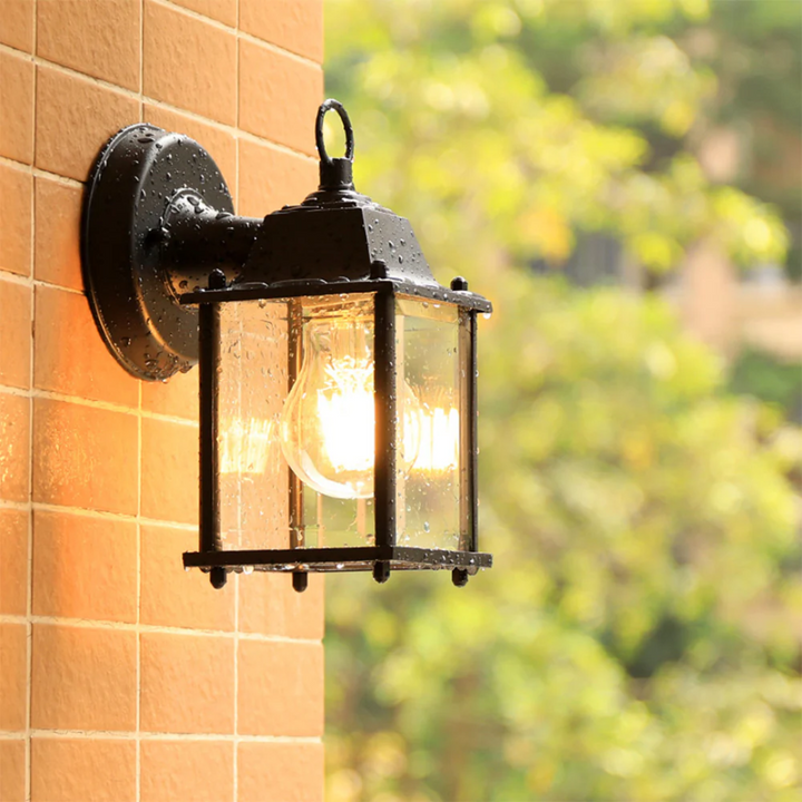 BowLift | Retro Outdoor Wall Lamp