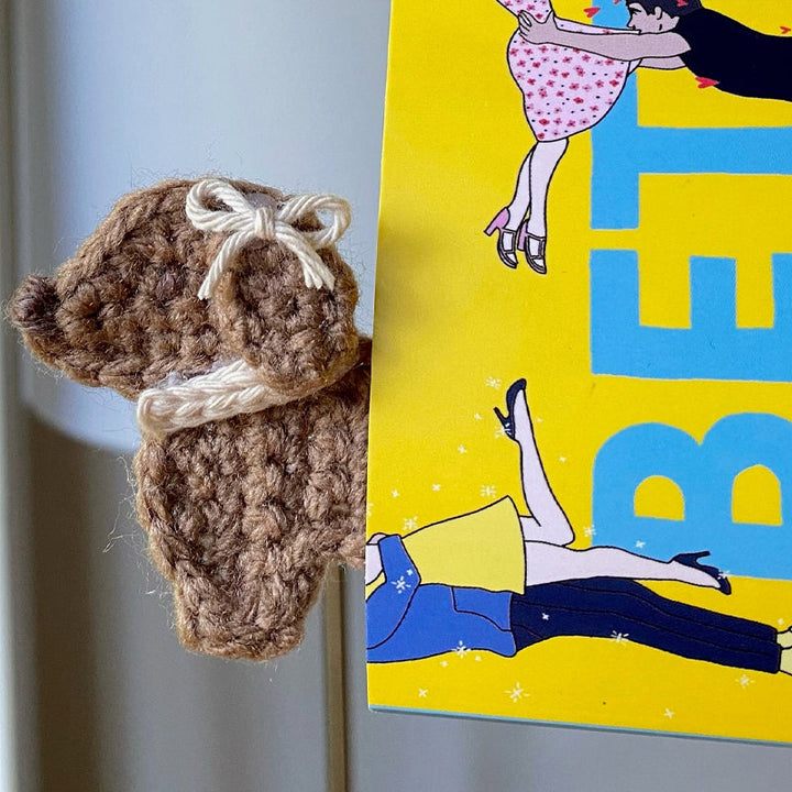 BowLift | Crochet Dachshund Bookmark