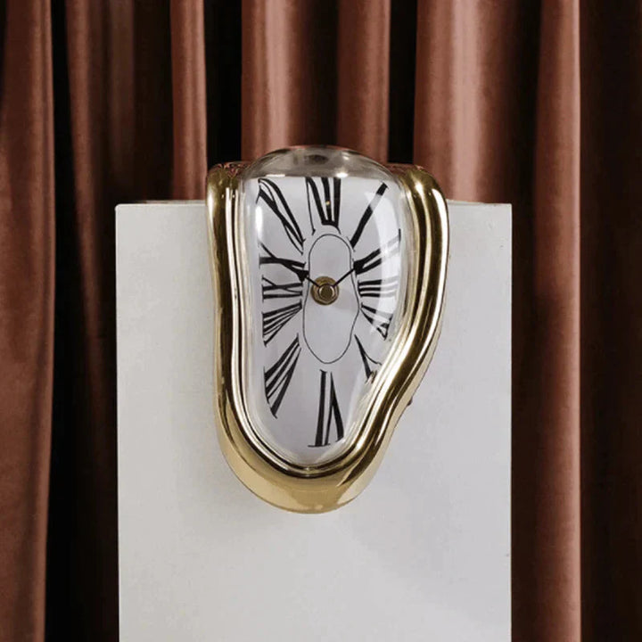 Fusion time distortion clock | Bowlift
