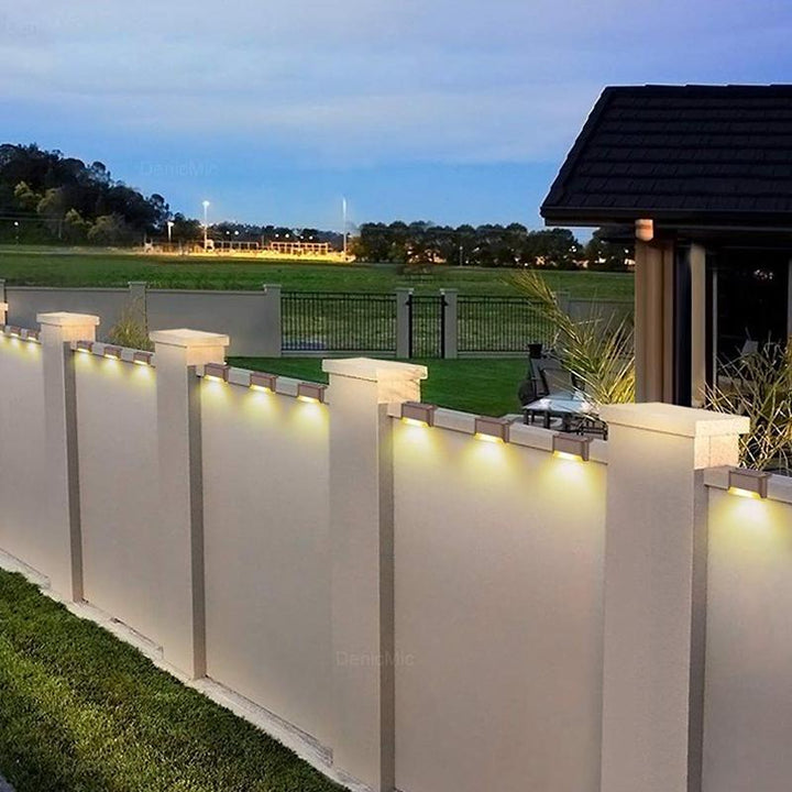 BowLift | Waterproof Stair Solar Lights for Outdoors (4 pieces)