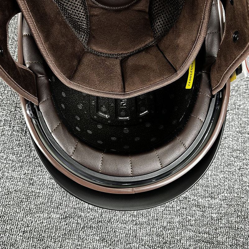 BowLift | City Helmet for Chopper with Minimalist Design