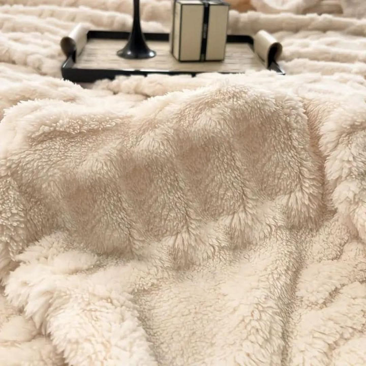 BowLift | DOLA - Cloud Soft Blanket