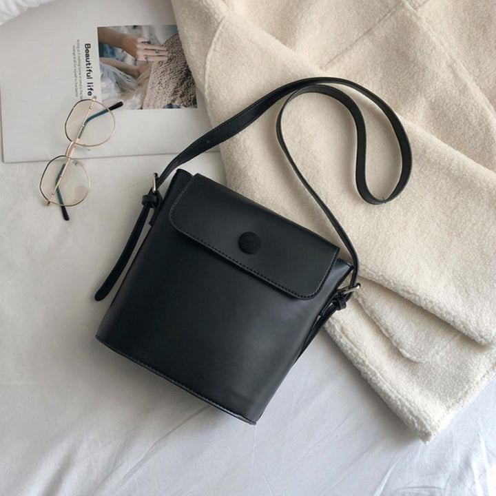 Drawstring bag made of PU | Bowlift