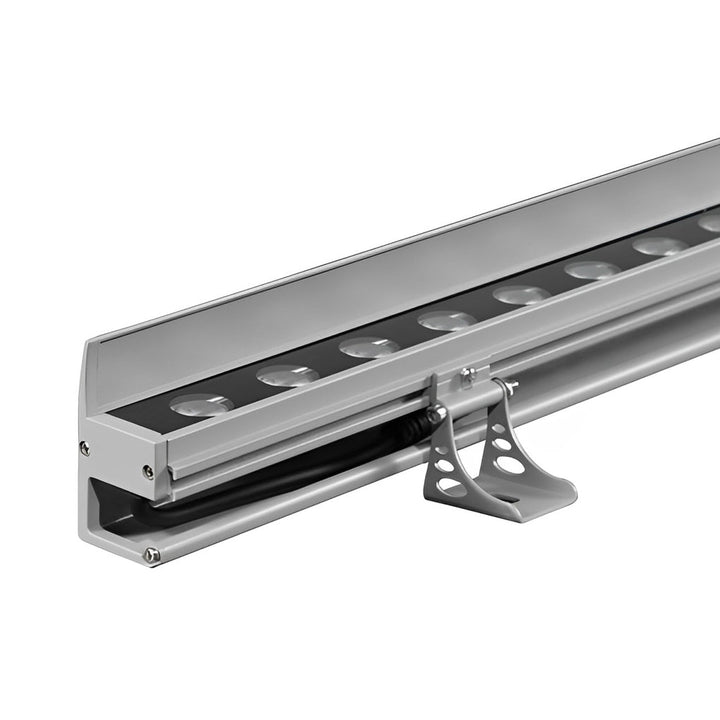 BowLift | Modern LED Lamp for Facade Lighting with Directional Light
