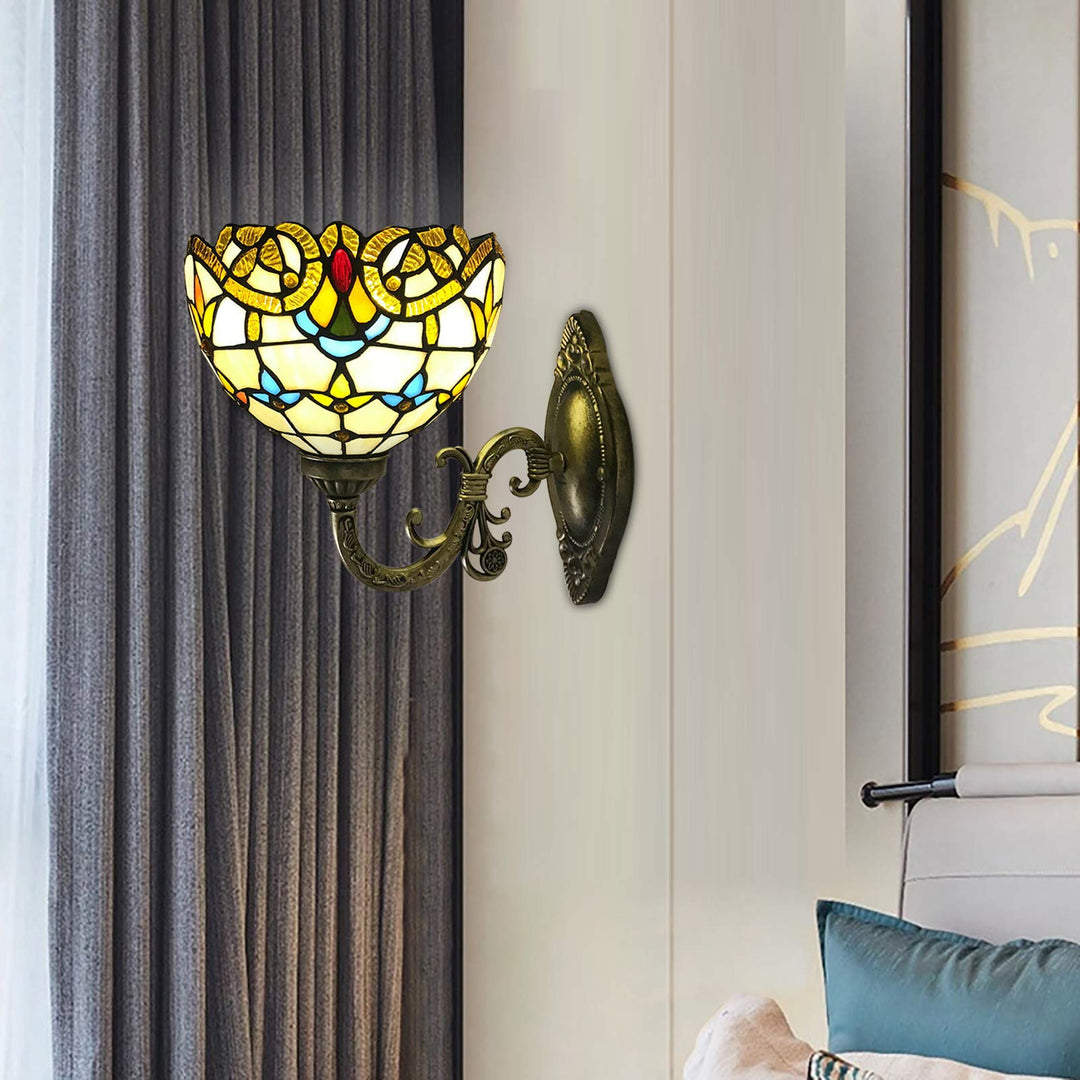 Retro lampshade made of stained glass | Bowlift