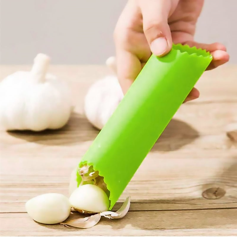 BowLift | Rolling Garlic Peeler